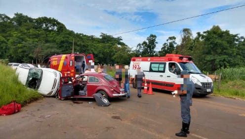 Colisão entre carros faz 5 vítimas na Estrada da Cachoeira em Mogi ...